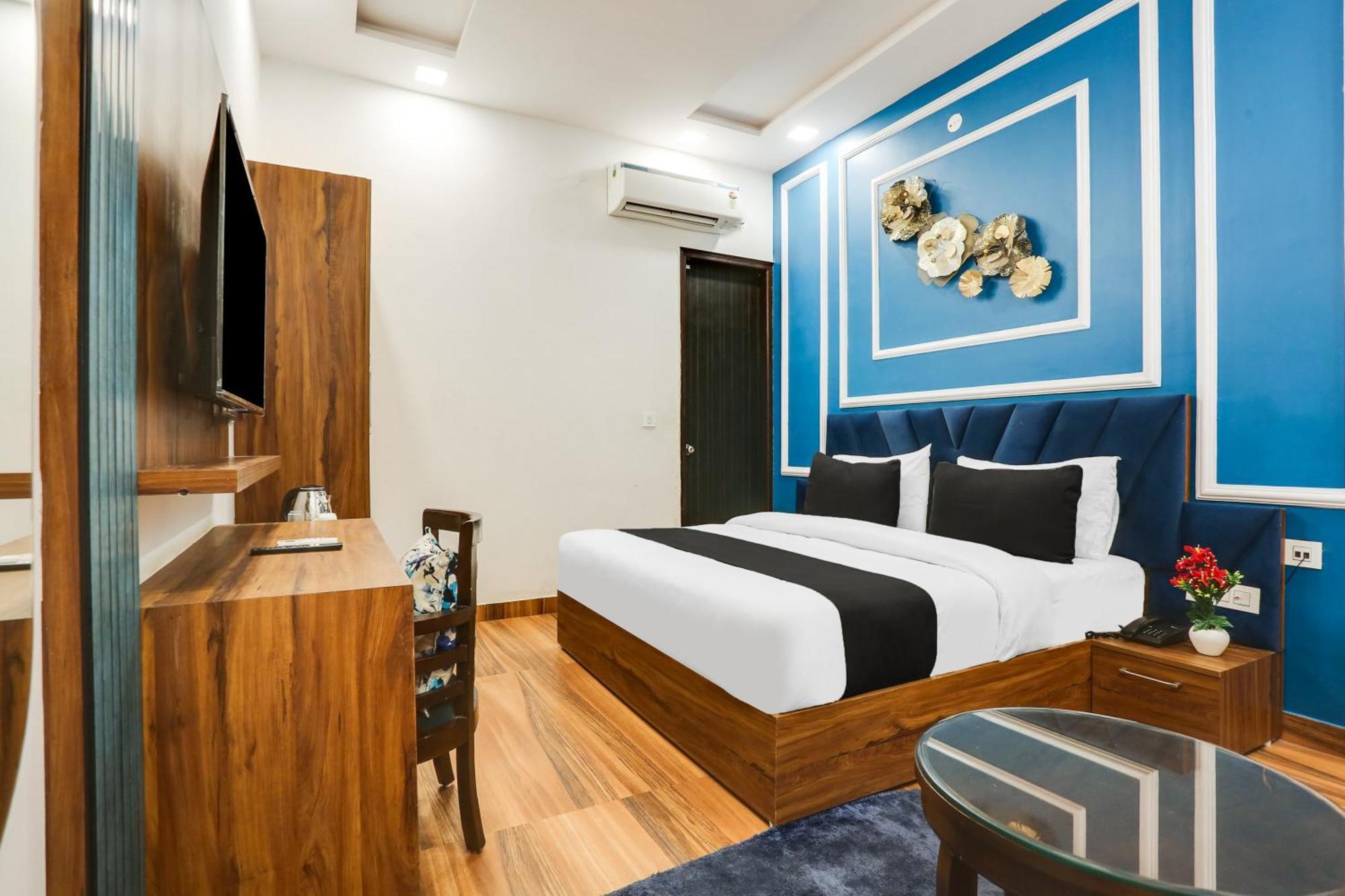 Hotel O Royal Guest House Garhi Harsaru Buitenkant foto