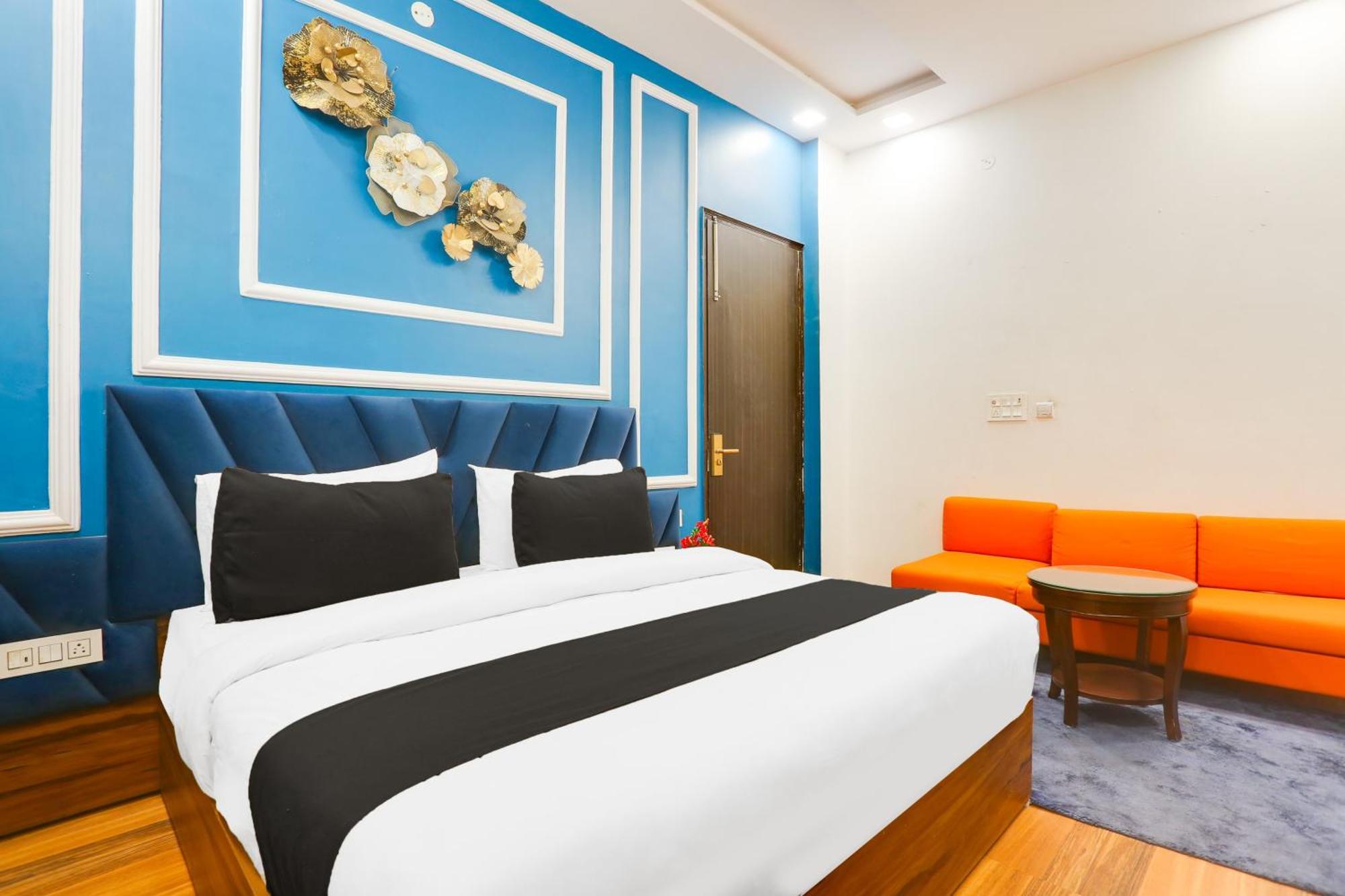 Hotel O Royal Guest House Garhi Harsaru Buitenkant foto