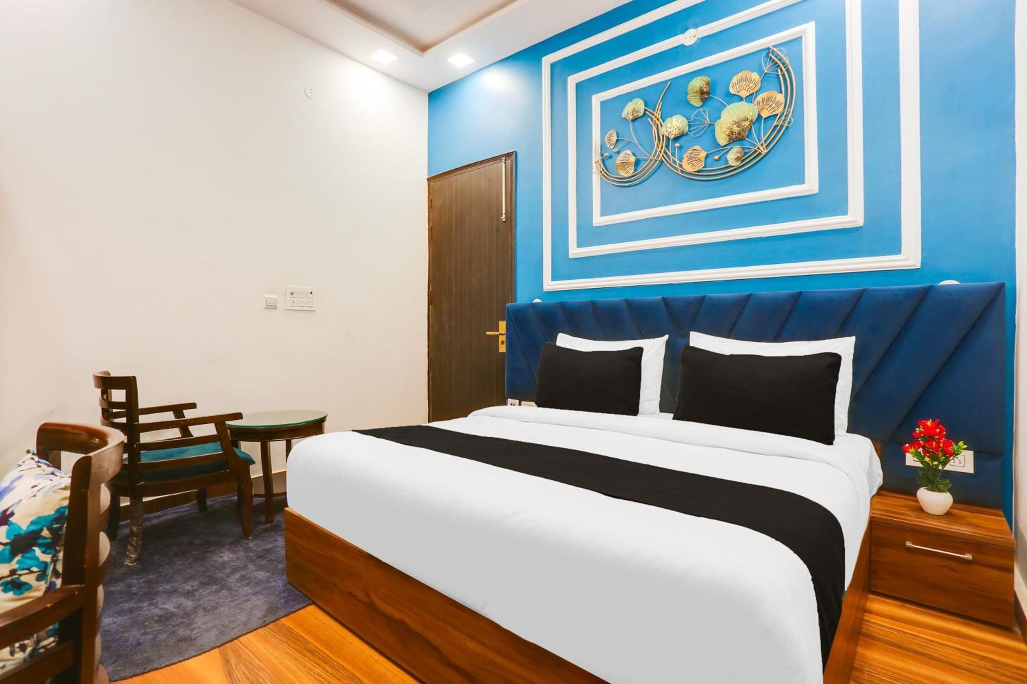 Hotel O Royal Guest House Garhi Harsaru Buitenkant foto