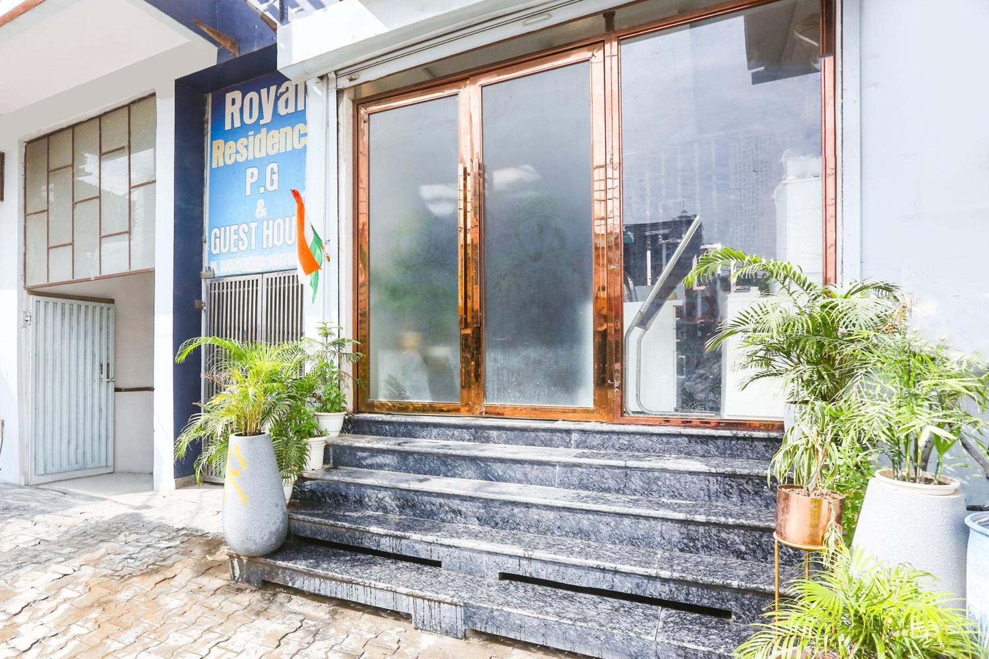 Hotel O Royal Guest House Garhi Harsaru Buitenkant foto